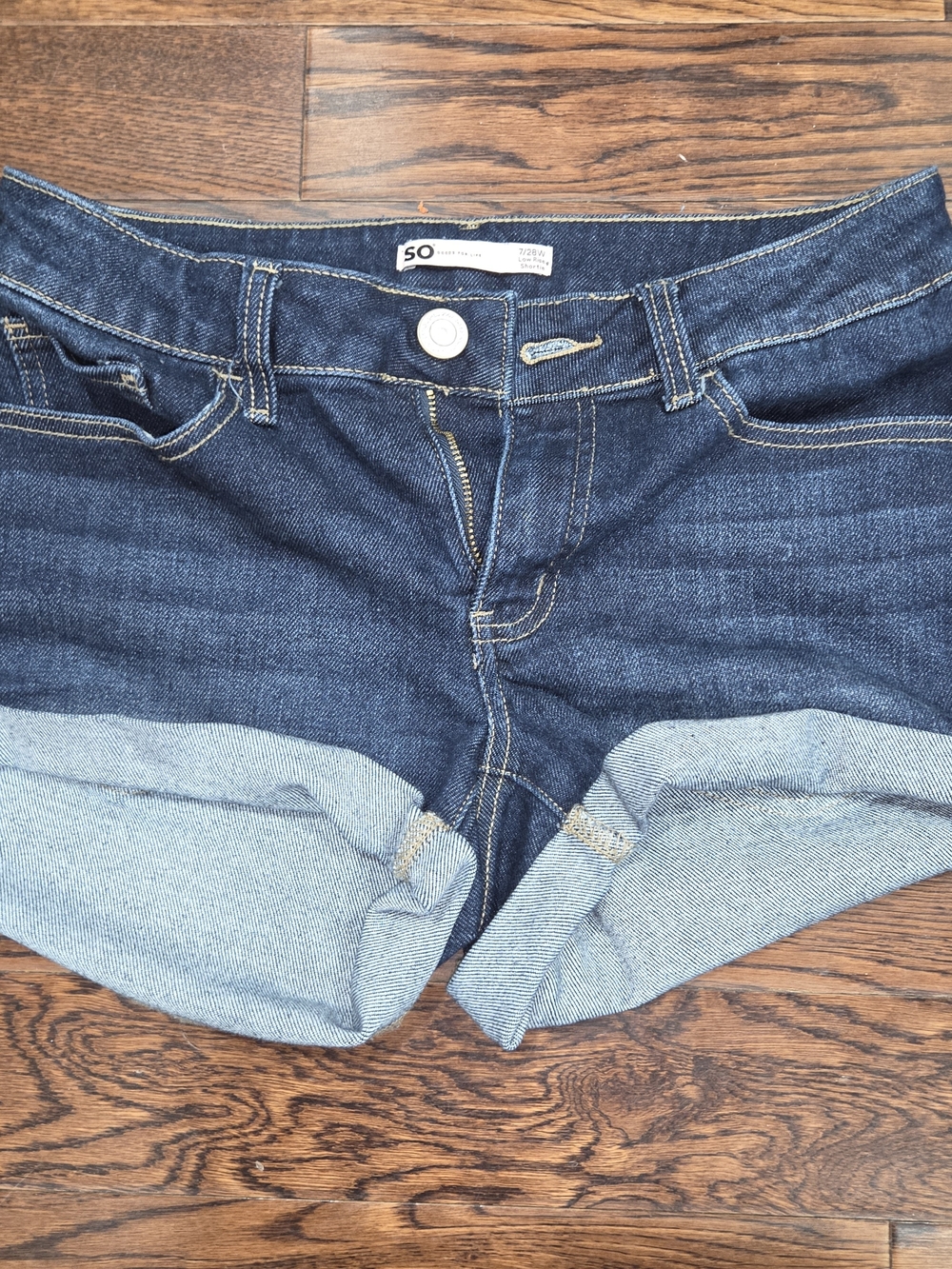 SO Low Rise Shortie Dark Wash Cuffed Denim Shorts Women’s 6 28W Blue